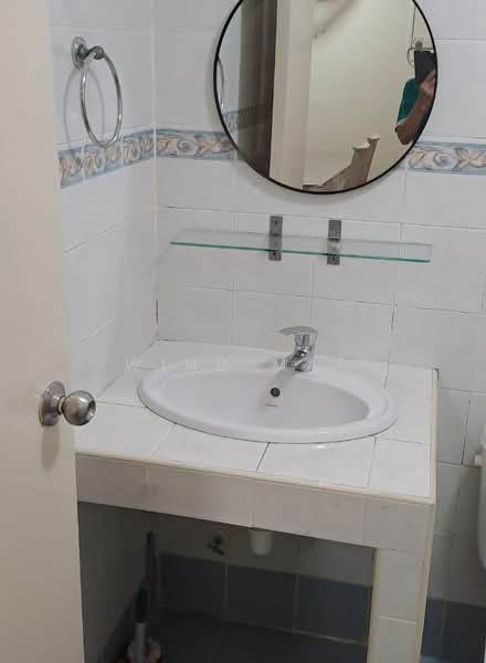 Kondominium untuk Disewa di Casa Damansara - Wind Mah - Bathroom - PropertyGuru.com.my