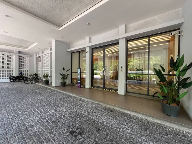 Kediaman Servis untuk Dijual di Radia Residences - Edmizi Othman - Exterior - PropertyGuru.com.my