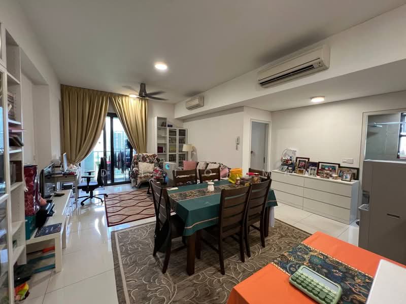 Kediaman Servis untuk Dijual di Radia Residences - Edmizi Othman - Living Room - PropertyGuru.com.my