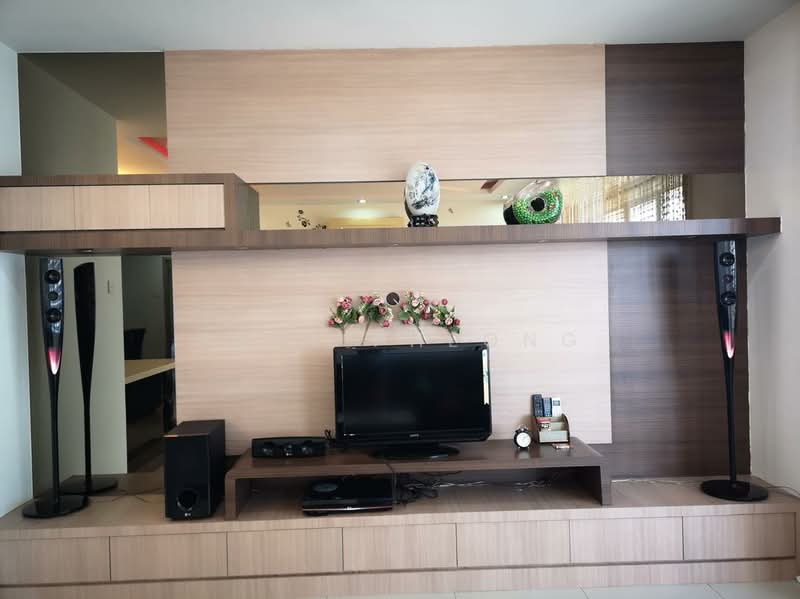 Servis Apartment untuk Disewa di Birch Regency @ Penang Times Square - Paul Pheong - Living Room - PropertyGuru.com.my