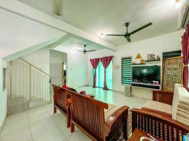 Rumah Teres 2-Tingkat untuk Dijual di Taman Pelangi Semenyih 2 (Semenyih) - Celestine Ting - Living Room - PropertyGuru.com.my