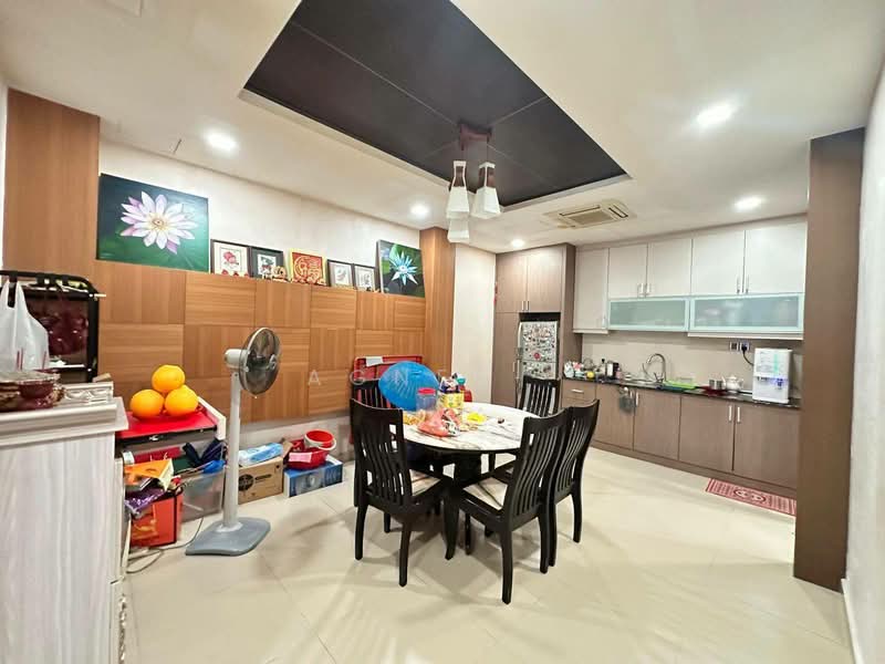 Cluster House for Sale in Austin Heights (Tebrau) - Agnes . - PropertyGuru.com.my