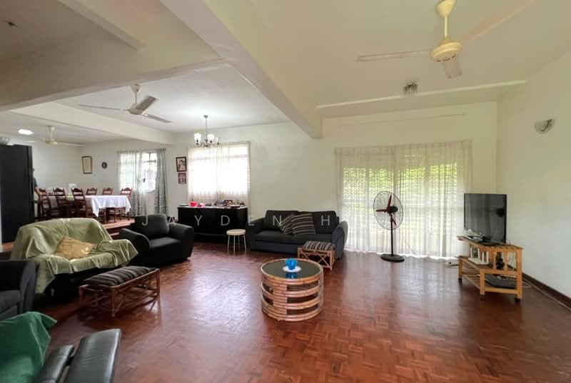 Rumah Banglo untuk Dijual di SS1 (Petaling Jaya) - Jayden Heng - Living Room - PropertyGuru.com.my