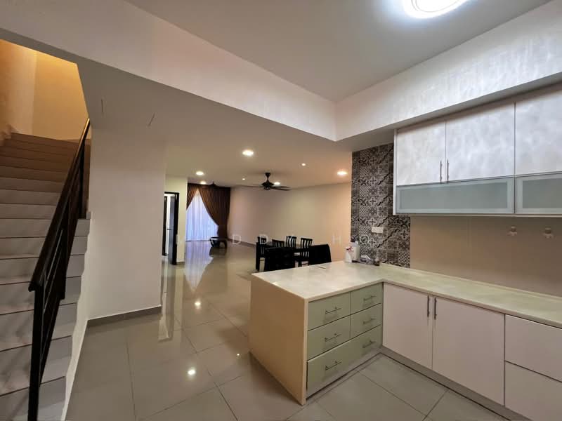Rumah Bandar untuk Dijual di Taman Tasik Prima (Puchong) - Maddy Ho - Kitchen - PropertyGuru.com.my