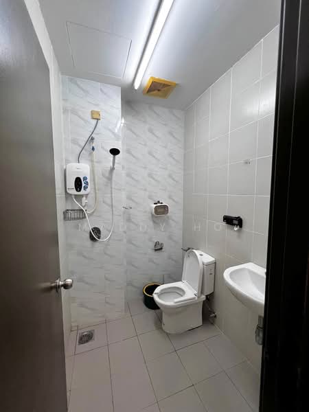 Rumah Bandar untuk Dijual di Taman Tasik Prima (Puchong) - Maddy Ho - Bathroom - PropertyGuru.com.my