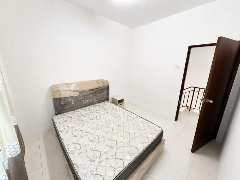 Rumah Teres 2 Tingkat untuk Dijual di Taman Scientex Kota Tinggi (Kota Tinggi) - Fakhrul Imlan - Bedroom - PropertyGuru.com.my