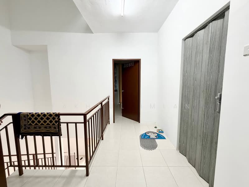 Rumah Teres 2 Tingkat untuk Dijual di Taman Scientex Kota Tinggi (Kota Tinggi) - Fakhrul Imlan - Corridor - PropertyGuru.com.my