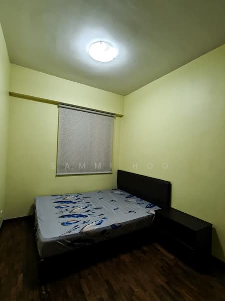 Apartment for Sale at Molek Pine 2 - Sammi Hoo - PropertyGuru.com.my