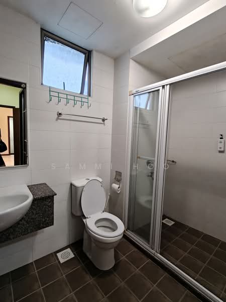 Apartment for Sale at Molek Pine 2 - Sammi Hoo - PropertyGuru.com.my