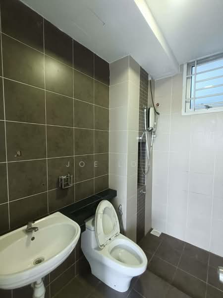 Apartment for Sale at D'Rich Executive Suites - Joe Loh - Bathroom - PropertyGuru.com.my