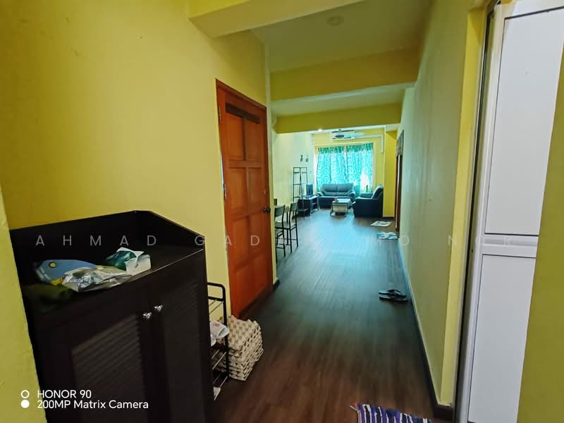 Flat for Sale at Taman Sri Serdang - Ahmad Gadafi Md Nor - Living Room - PropertyGuru.com.my