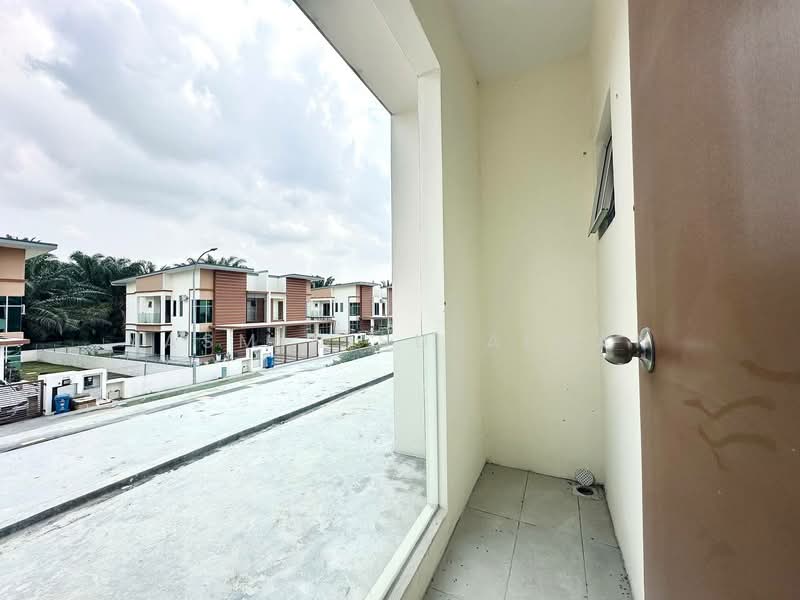 Rumah Berkembar untuk Dijual di Seksyen 29 (Shah Alam) - Yasmin Sulaiman - PropertyGuru.com.my