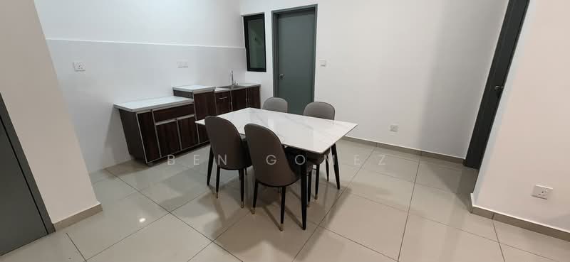 Service Residence for Sale at Parkland Residence - Ben Gomez - Dining Room - PropertyGuru.com.my