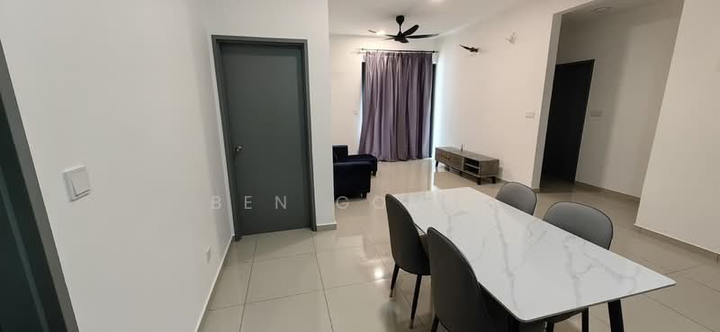 Service Residence for Sale at Parkland Residence - Ben Gomez - Living Room - PropertyGuru.com.my