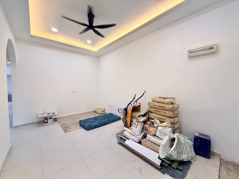 Rumah Teres 1-Tingkat untuk Dijual di Taman Semarak (Nilai) - Ahmad Fadlee - PropertyGuru.com.my