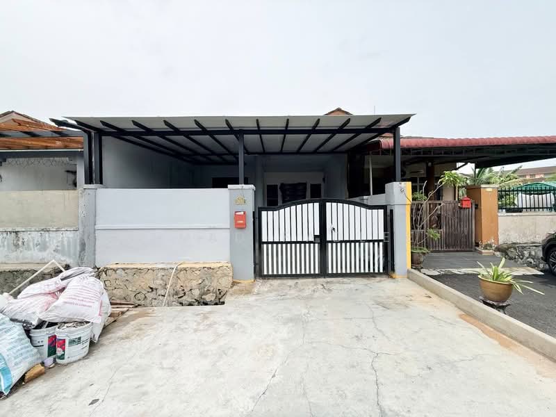 Rumah Teres 1-Tingkat untuk Dijual di Taman Semarak (Nilai) - Ahmad Fadlee - PropertyGuru.com.my
