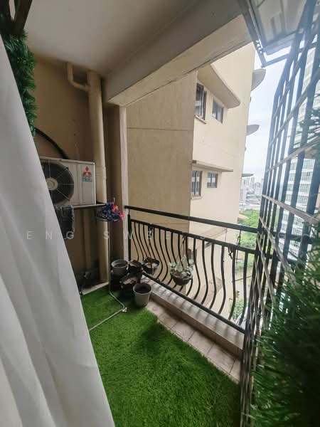 Condominium for Sale at Villa Puteri - Eng Swee Siong - Balcony - PropertyGuru.com.my