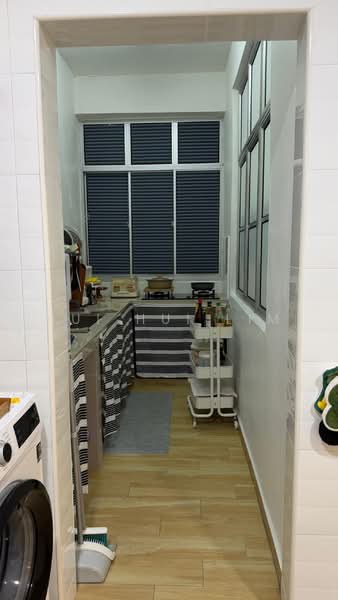 Pangsapuri untuk Dijual di Desa Skudai Apartment - Hui Hui Lim - Kitchen - PropertyGuru.com.my