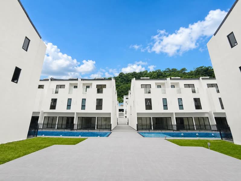 4-storey Terraced House for Sale in Damansara Perdana (Selangor) - Yasmin Sulaiman - Exterior - PropertyGuru.com.my
