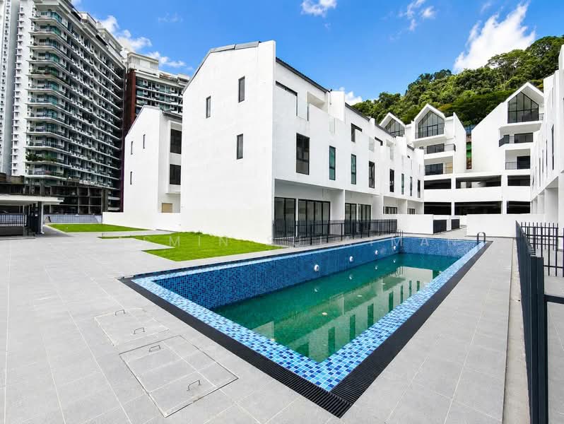 4-storey Terraced House for Sale in Damansara Perdana (Selangor) - Yasmin Sulaiman - Pool - PropertyGuru.com.my