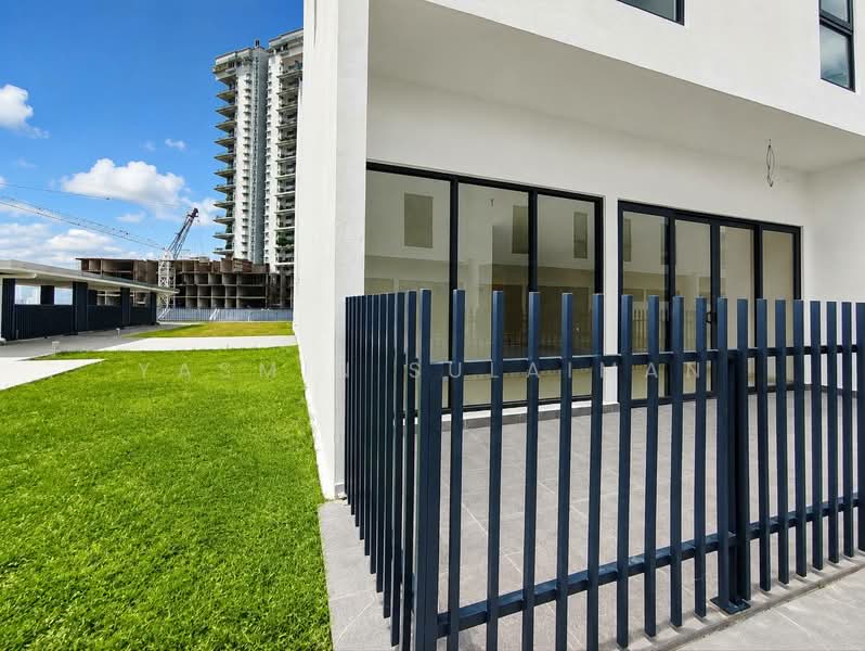 4-storey Terraced House for Sale in Damansara Perdana (Selangor) - Yasmin Sulaiman - Exterior - PropertyGuru.com.my