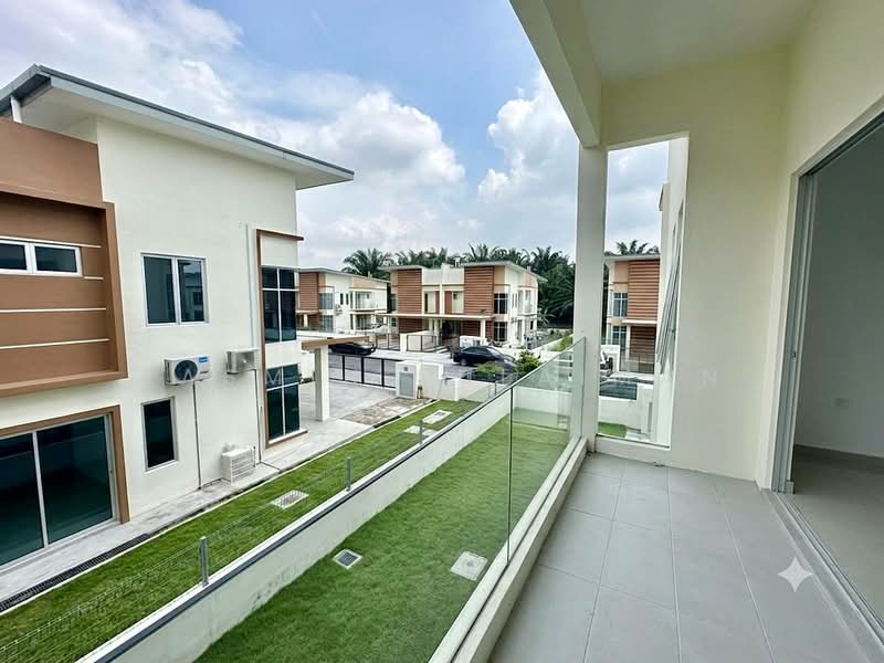 4-storey Terraced House for Sale in Damansara Perdana (Selangor) - Yasmin Sulaiman - Exterior - PropertyGuru.com.my