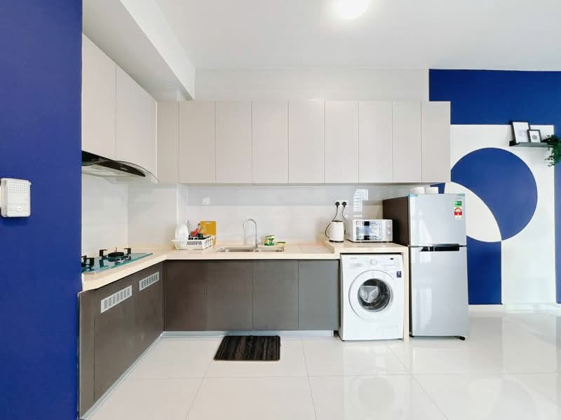Kondominium untuk Disewa di Royal Strand @ Country Garden Danga Bay - Eddie Chan - Kitchen - PropertyGuru.com.my