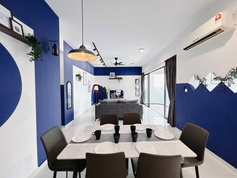 Kondominium untuk Disewa di Royal Strand @ Country Garden Danga Bay - Eddie Chan - Living Room - PropertyGuru.com.my