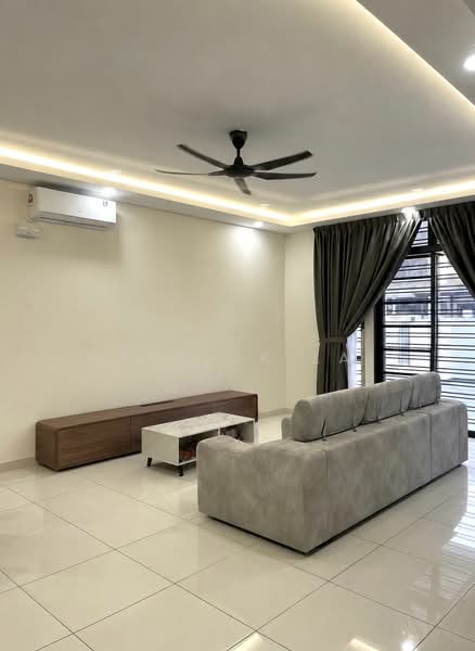 Rumah Teres 2-Tingkat untuk Disewa di Johor Bahru (Johor) - Patrick Lai - Living Room - PropertyGuru.com.my