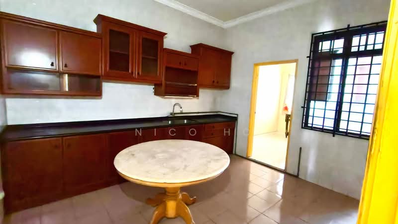 Rumah Teres 2-Tingkat untuk Dijual di Taman Molek (Johor Bahru) - Nico Ho - Kitchen - PropertyGuru.com.my