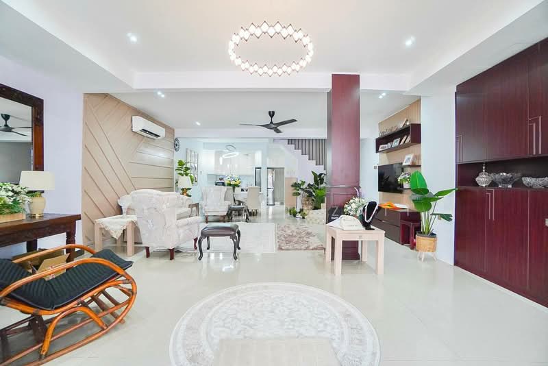 2.5-storey Terraced House for Sale in Ampang Jaya (Ampang) - Izzaza Izzati - Living Room - PropertyGuru.com.my