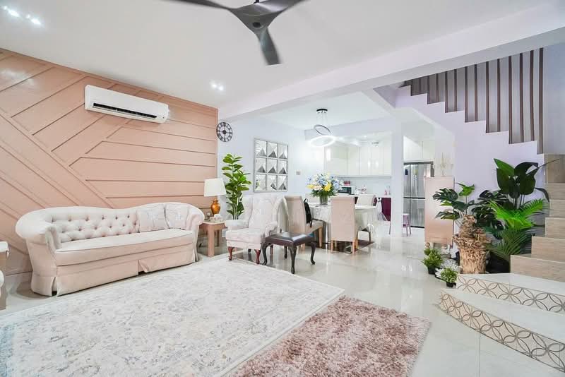 2.5-storey Terraced House for Sale in Ampang Jaya (Ampang) - Izzaza Izzati - Living Room - PropertyGuru.com.my