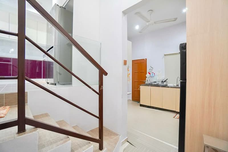 2.5-storey Terraced House for Sale in Ampang Jaya (Ampang) - Izzaza Izzati - Kitchen - PropertyGuru.com.my