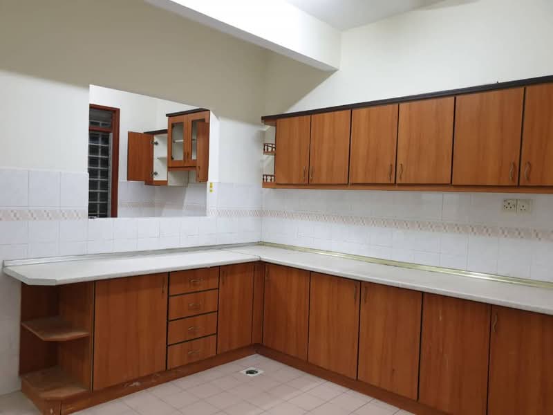 2-storey Terraced House for Rent in Putra Heights (Subang Jaya) - Raymond Ong - Kitchen - PropertyGuru.com.my