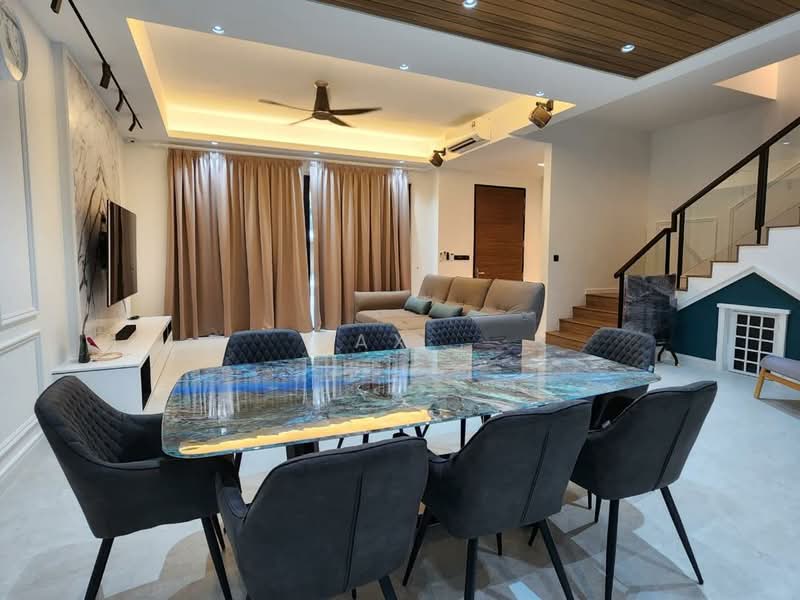 2-storey Terraced House for Sale in Telok Panglima Garang (Selangor) - Max . - Living Room - PropertyGuru.com.my