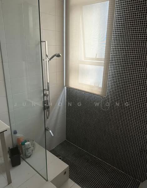 Kediaman Servis untuk Disewa di Verve Suites - Jun Hong Wong - Bathroom - PropertyGuru.com.my