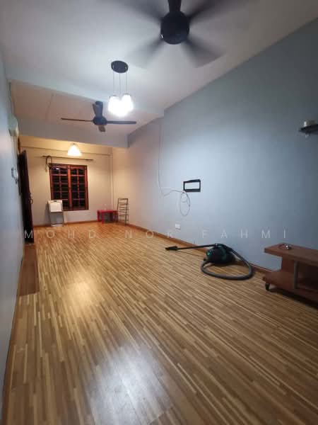 Rumah Teres 1.5 Tingkat untuk Dijual di Taman Seri Mewah (Kapar) - Mohd Nor Fahmi - Living Room - PropertyGuru.com.my