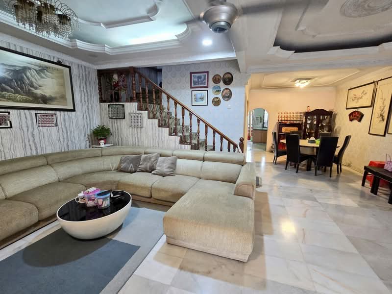 Rumah Teres 2-Tingkat untuk Dijual di Taman Kepong (Kepong) - Valerie Ng - Living Room - PropertyGuru.com.my