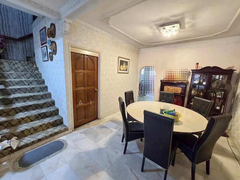 Rumah Teres 2-Tingkat untuk Dijual di Taman Kepong (Kepong) - Valerie Ng - Dining Room - PropertyGuru.com.my