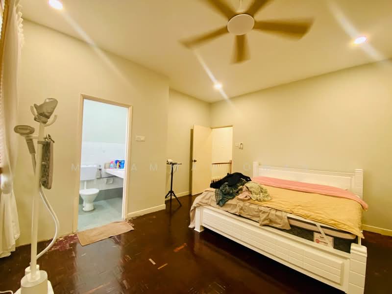 2-storey Terraced House for Sale in Seri Kembangan (Selangor) - Mohammad Omar - PropertyGuru.com.my