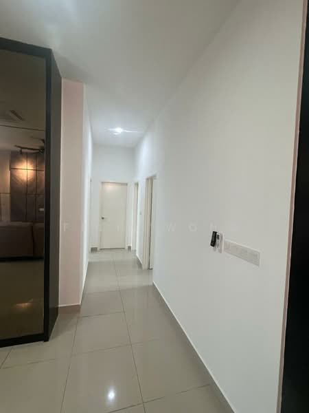 Condominium for Sale at Skyvilla @ D'Island - Felix Wong - Corridor - PropertyGuru.com.my