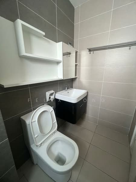 Condominium for Sale at Skyvilla @ D'Island - Felix Wong - Bathroom - PropertyGuru.com.my
