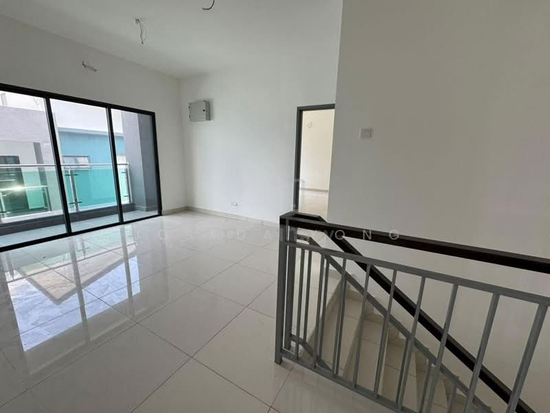 Semi-Detached House for Sale in Taman Jenderam Damai (Dengkil) - Joshua Yong - Living Room - PropertyGuru.com.my