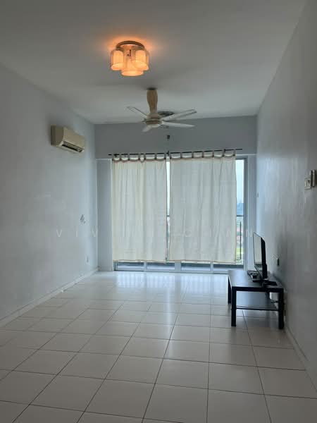 Kondominium untuk Disewa di The Golden Triangle Condominium - Vivian Chan - Living Room - PropertyGuru.com.my