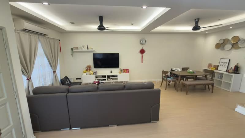 Rumah Teres 2-Tingkat untuk Dijual di Taman Pelangi Semenyih (Semenyih) - Athena Cho - Living Room - PropertyGuru.com.my
