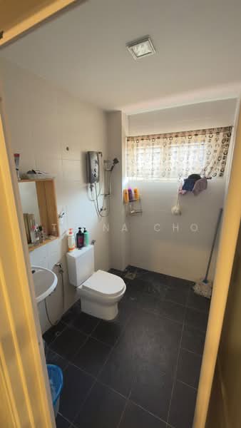 Rumah Teres 2-Tingkat untuk Dijual di Taman Pelangi Semenyih (Semenyih) - Athena Cho - Bathroom - PropertyGuru.com.my