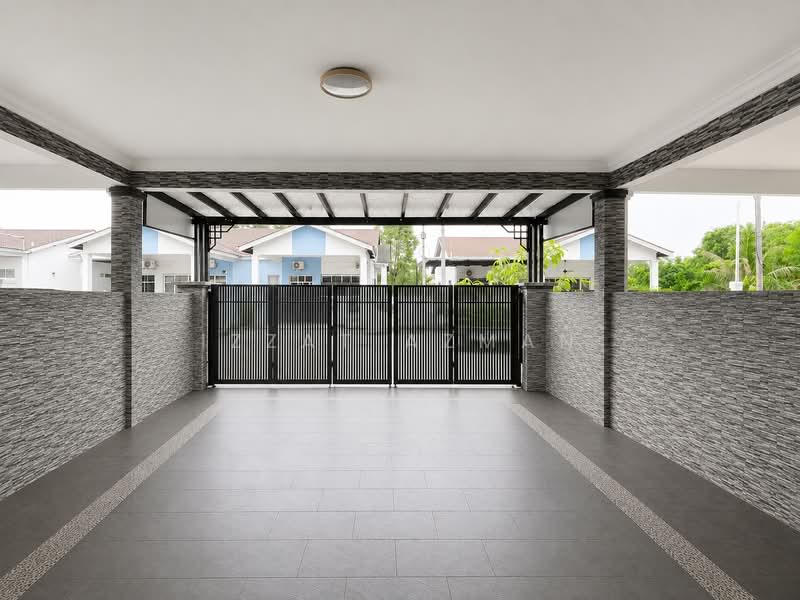 Terraced House for Sale in Kampung Cengal Lempong Damai (Balok) - Izzat Azman - Exterior - PropertyGuru.com.my