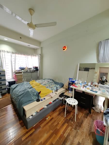 3-storey Terraced House for Sale in Taman Esplanad (Bukit Jalil) - Mak Oliver - Bedroom - PropertyGuru.com.my