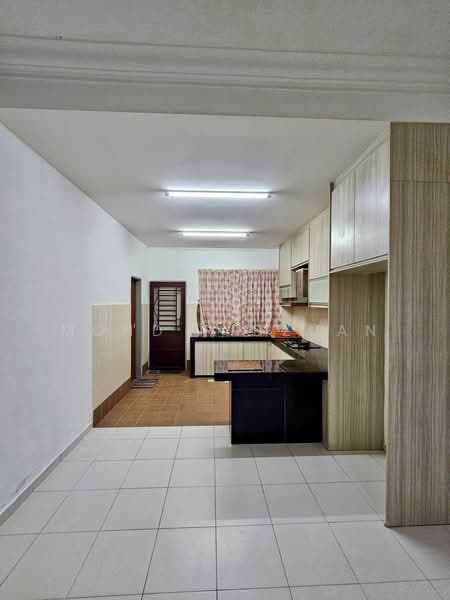 Townhouse for Sale in Klang (Selangor) - Mohd Ridzuan - Kitchen - PropertyGuru.com.my