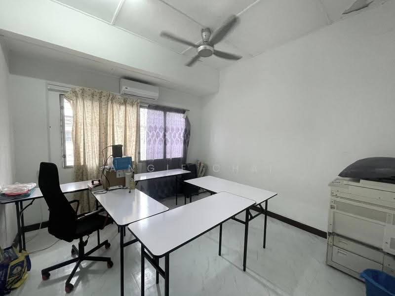 2-storey Terraced House for Sale in Taman Megah (Petaling Jaya) - Angie Chai - Study - PropertyGuru.com.my